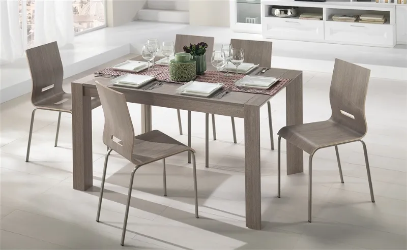 Tavolo e sedie modello Wood - Mondo Convenienza