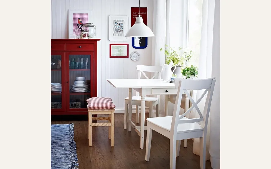 Tavoli quadrati allungabili in legno