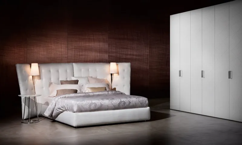 Letto Angle Paravento con testiera in Capitonné di Flou