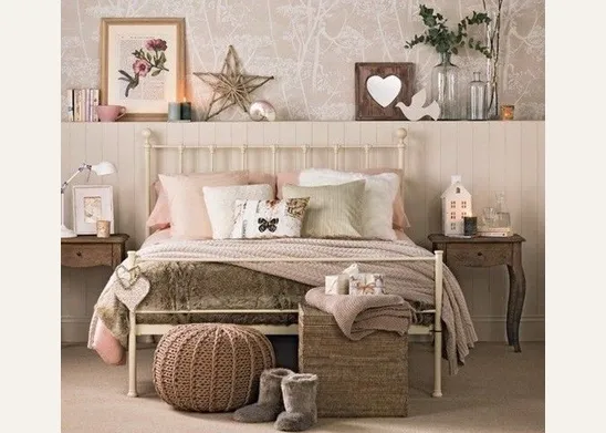 Camera da letto shabby chic