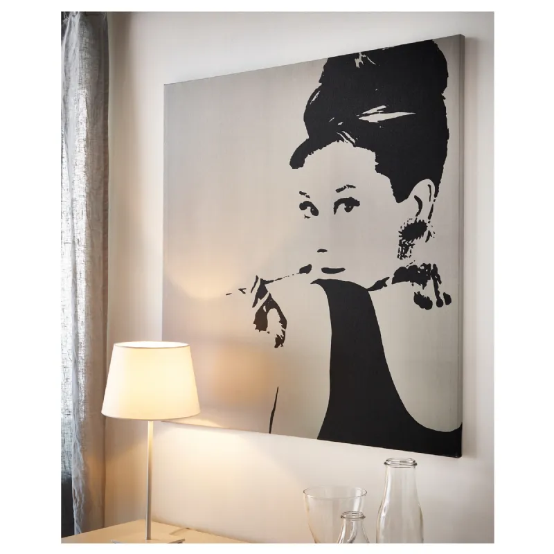 quadro per la camera da letto Ikea raffigurante Audrey Hepburn