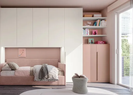 Layout 01B di Doimo Cityline: cameretta con angolo studio e vanity