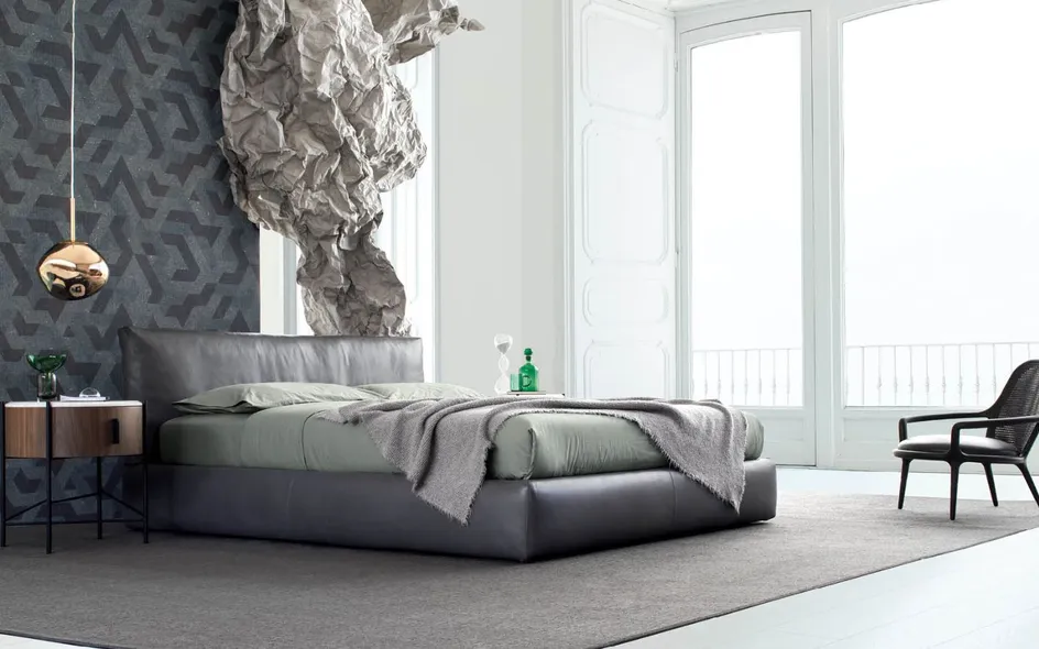  Letto contenitore Soho in pelle grigia di Berto