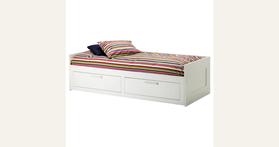 Letto singolo con due cassetti