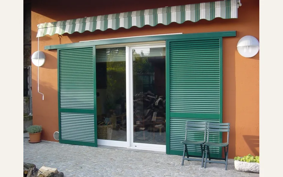 Persiana blindata scorrevole esterno muro di Foglio Serramenti