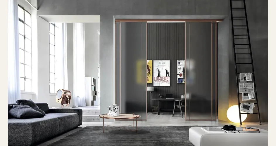 Porta scorrevole sospesa Like di Doal, versatilità di finiture e colori disponibili sia per il telaio che per il vetro