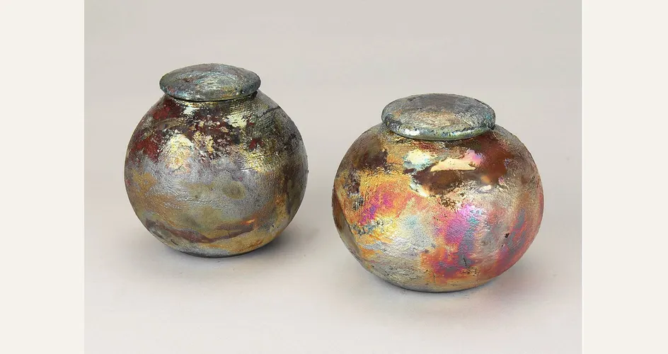 ceramiche tradizionali in tecnica raku