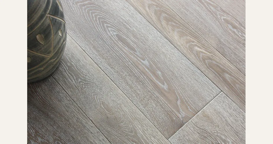 Pavimento in legno massiccio