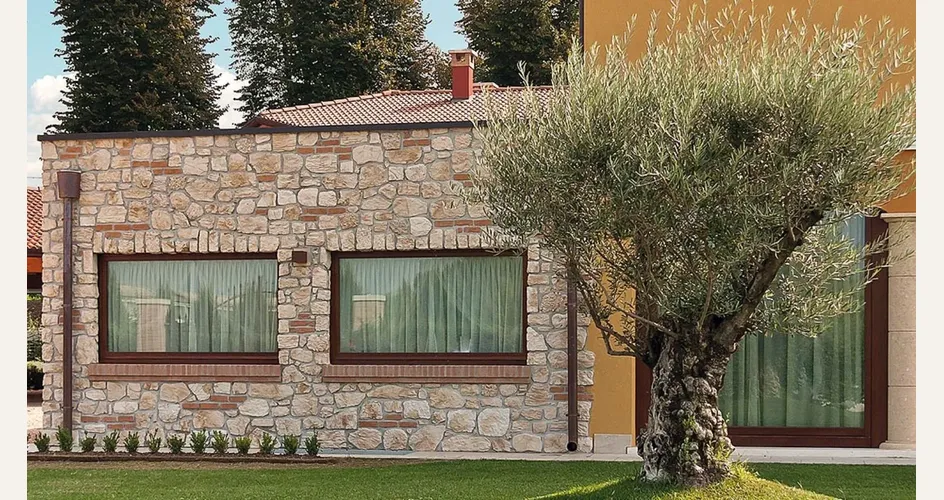 Aiale di Pietra Elite, pietra ricostruita