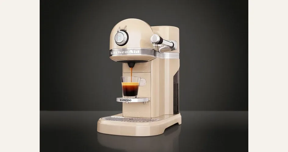 macchina da caffè Nespresso Artisan