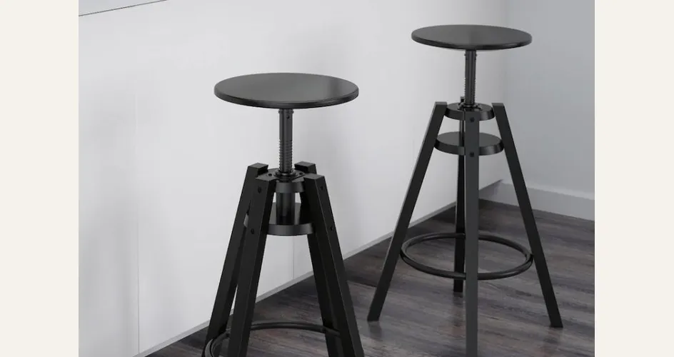 Lo sgabello bar Dalfred Ikea