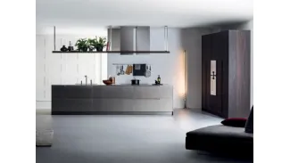 Cucina modulare in acciaio inox con isola centrale G180 di TM Italia Cucine</